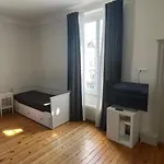 Maison Latour Alojamento de Acomodação e Pequeno-almoço Cholet