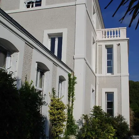 Bed & Breakfast Maison Latour *