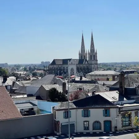 Couette-café Maison Latour