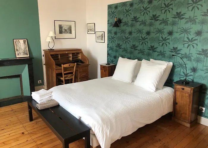 Maison Latour Bed & Breakfast